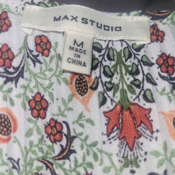 Max Studio Floral Print Bell Sleeve Blouse M - Picture 7 of 8